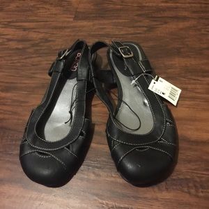 NWT BONGO Girls Sling Back Sandals Size 6